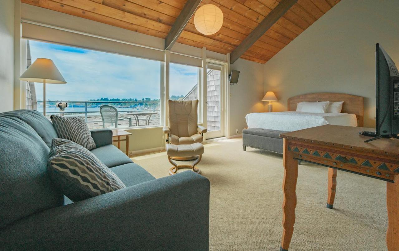 Embarcadero Resort Newport Exterior photo